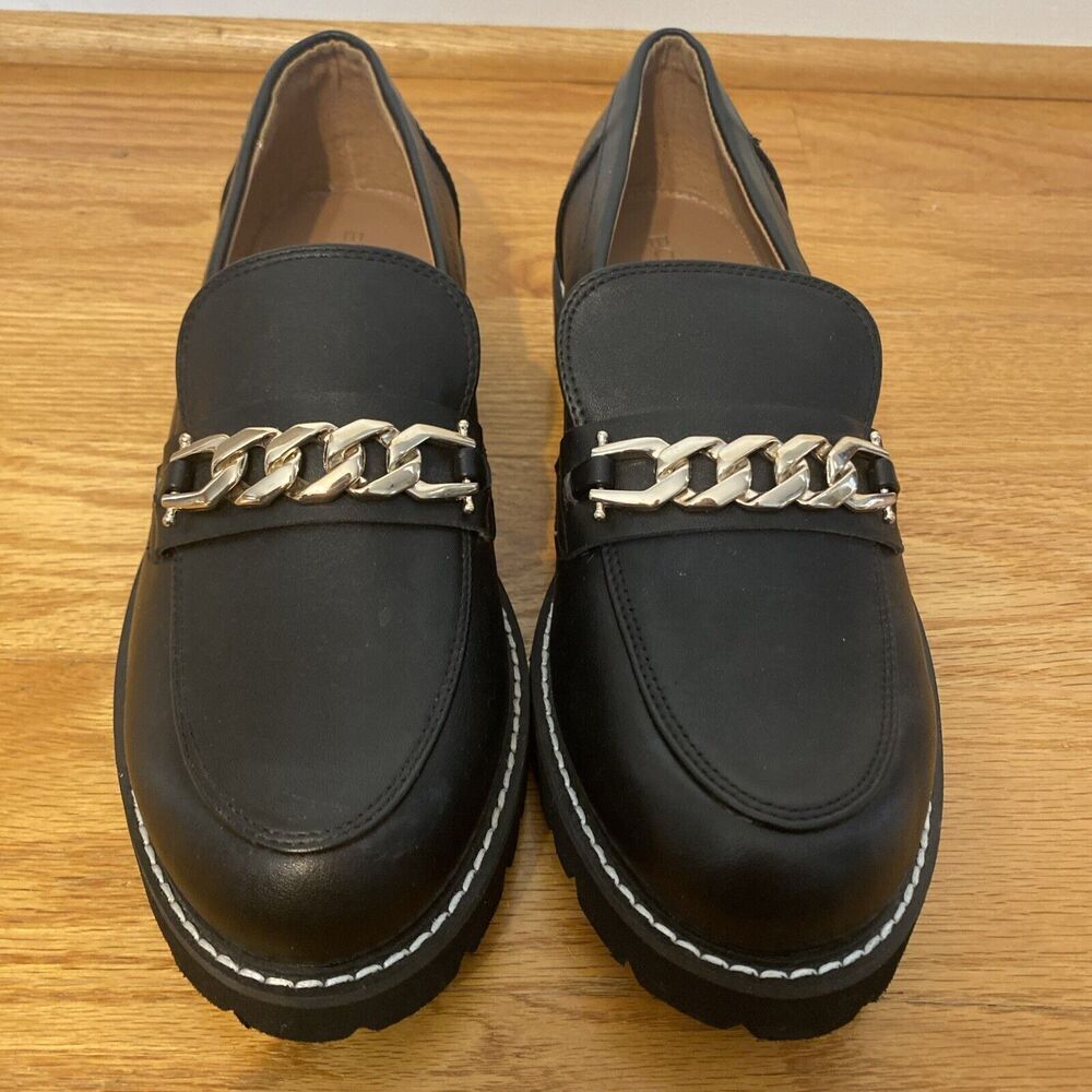Women’s Black Chain-Accent Loafers